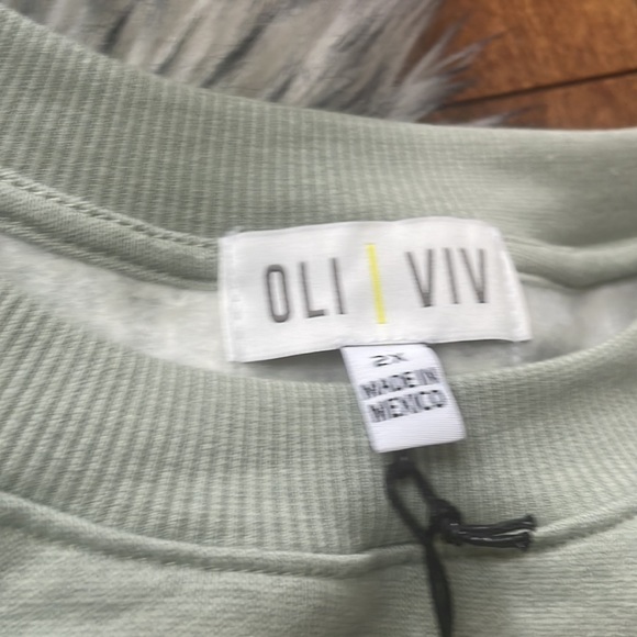 Oli ViV Crewneck Sweatshirt. NWT size 2x - Picture 2 of 7